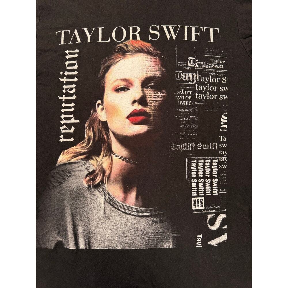 Taylor Swift Reputation Tour 2018 Rare Stadium T Shirt Size SMALL - Picture 3 of 10